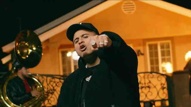 Mi Vecindario Lyrics – Fuerza Regida (Spanish + English) Mi Vecindario Lyrics