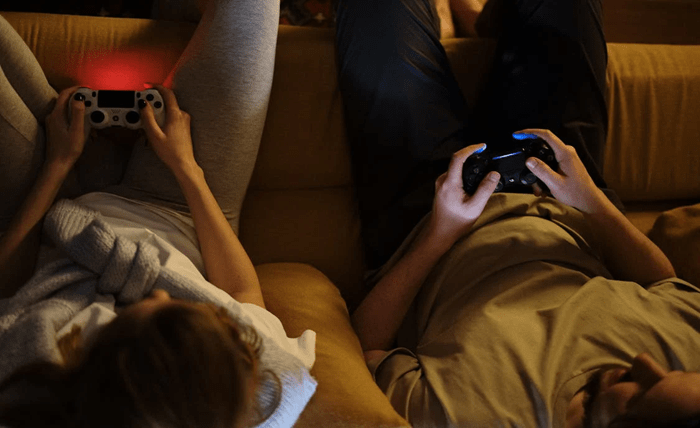 The Power of Play: How Online Games Can Reduce Loneliness and Promote Mental Wellbeing Online Gaming Loneliness Mental Health